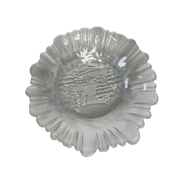 Mikasa Winter Dreams 10.75" Bowl Frosted Glass Christmas - Picture 2 of 9